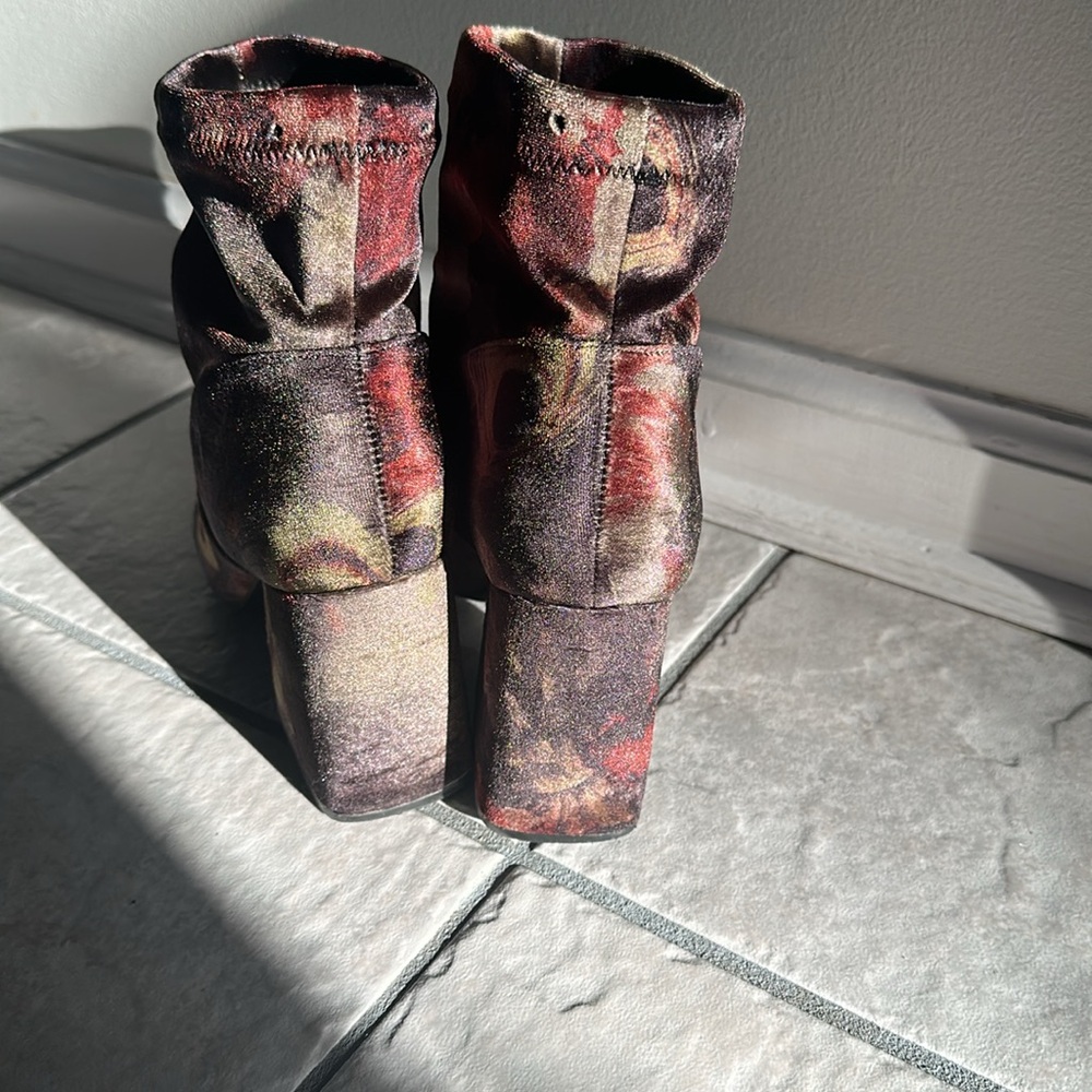 Colorful Boots - Picture 4 of 6